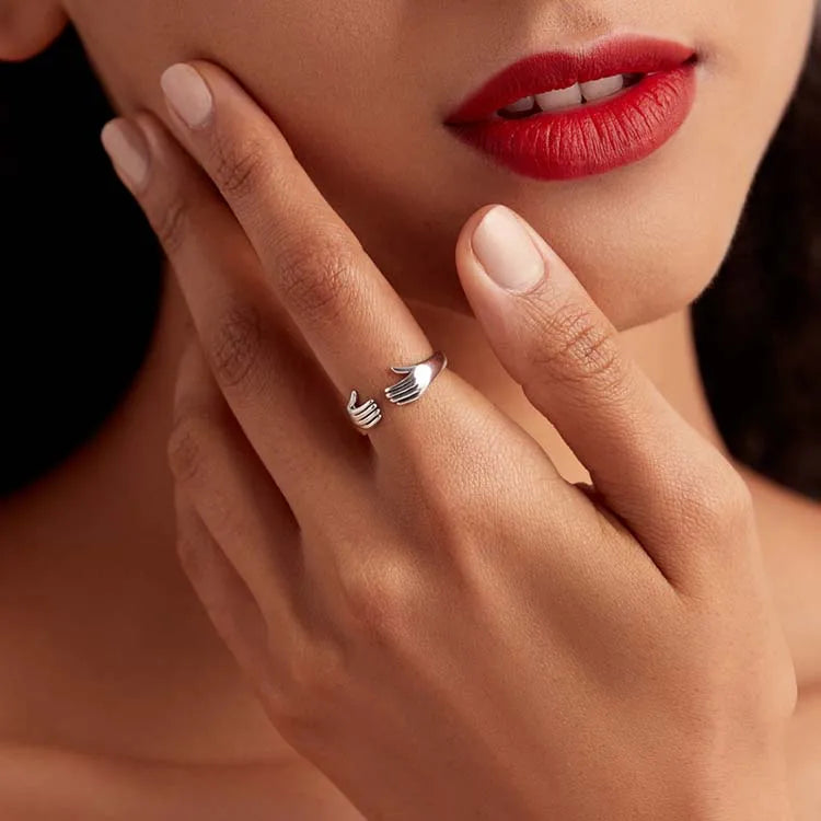 Hug Hands 925 Sterling Silver Ring – Elegant Symbolic Jewelry