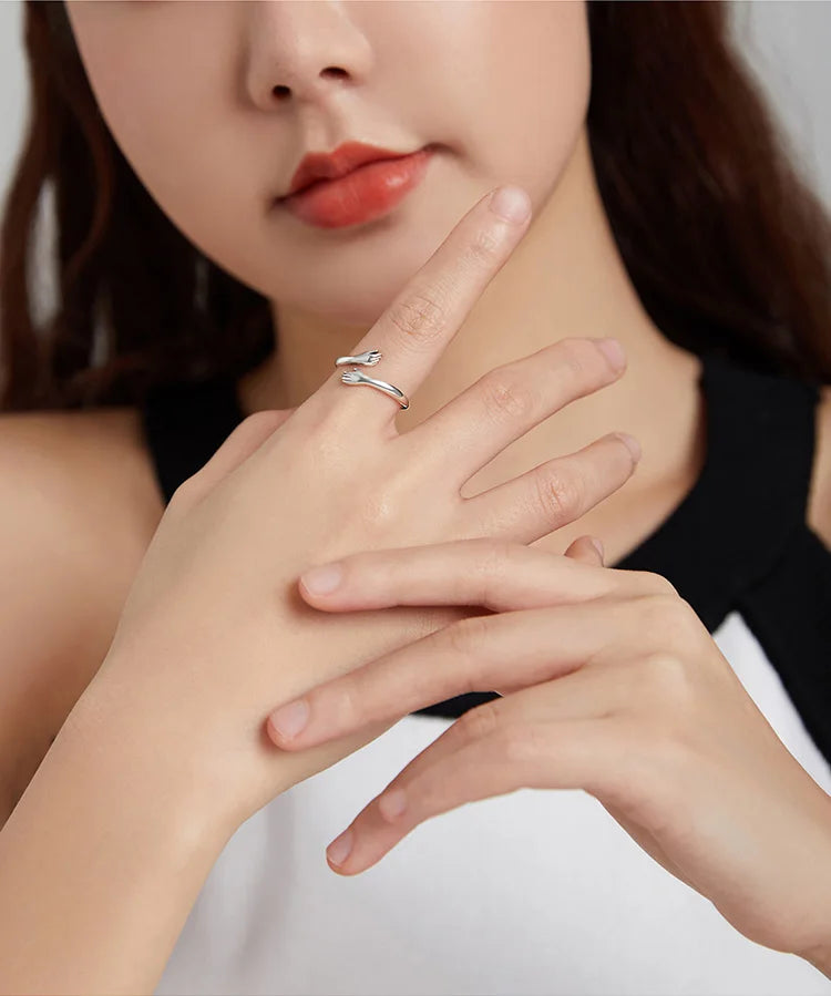 Hug Hands 925 Sterling Silver Ring – Elegant Symbolic Jewelry